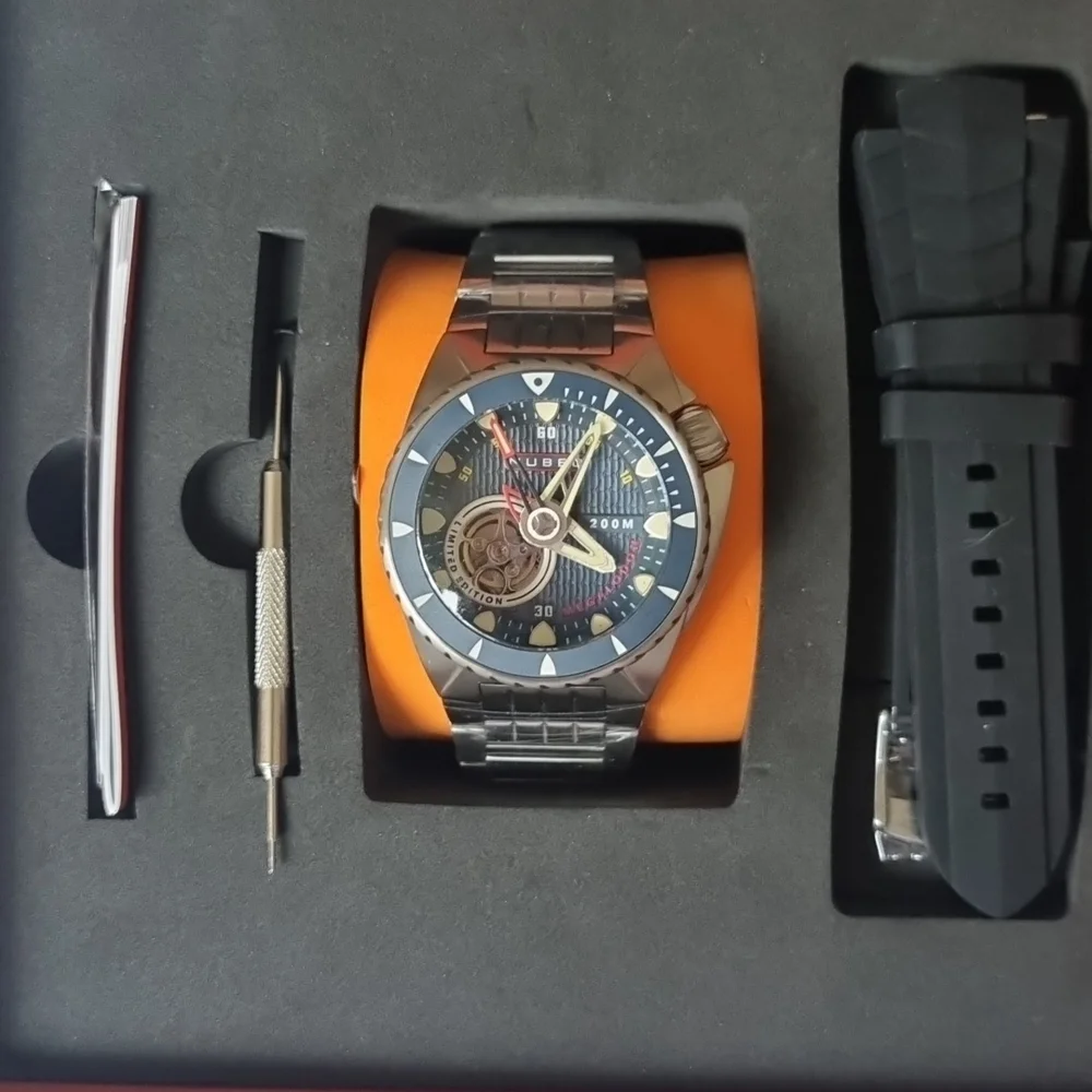 Watch - Picture 3 of 5